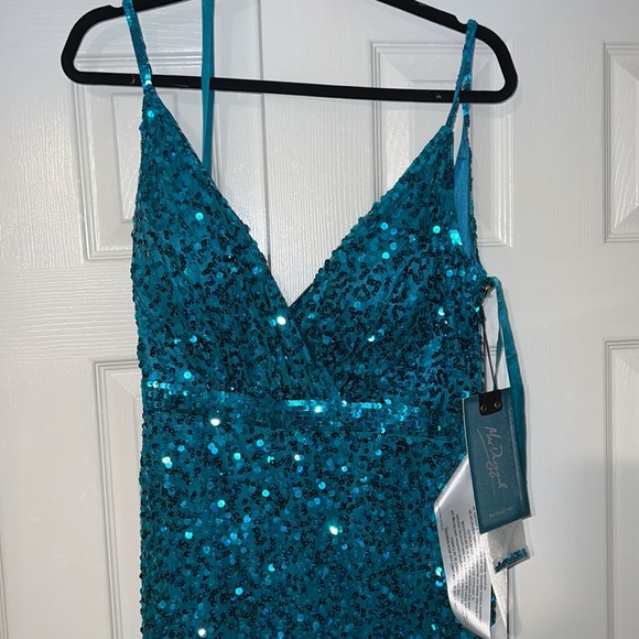 🔥 Ieena for Mac Duggal Sequin dress , size 12 Teal color - Picture 4 of 5